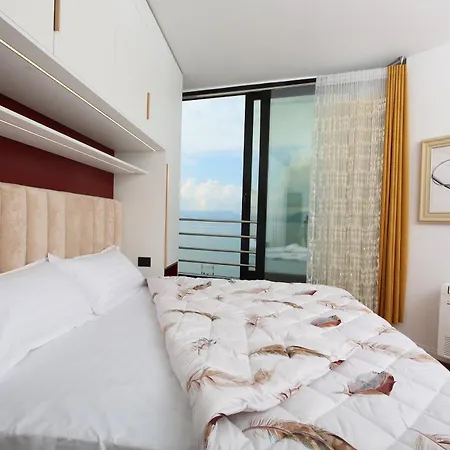 公寓 Joelisrentaparments Sea View And Balcony 6sleep