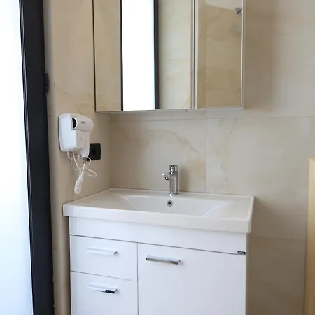 Joelisrentaparments Sea View And Balcony 6sleep Vlore