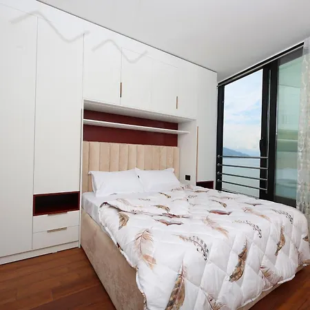 Joelisrentaparments Sea View And Balcony 6sleep