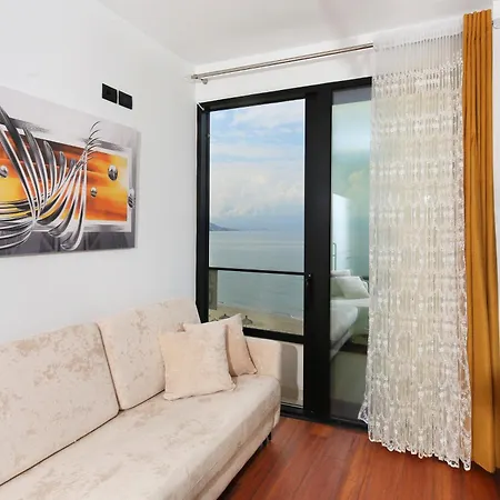 Joelisrentaparments Sea View And Balcony 6sleep