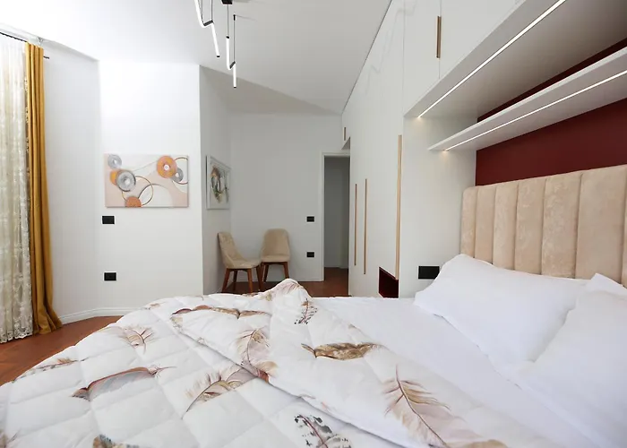 Joelisrentaparments Sea View And Balcony 6sleep * فلورا