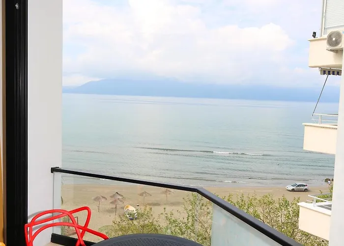 Joelisrentaparments Sea View And Balcony 6sleep
