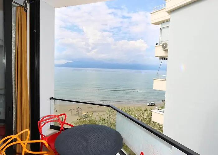 Joelisrentaparments Sea View And Balcony 6sleep شقة فلورا